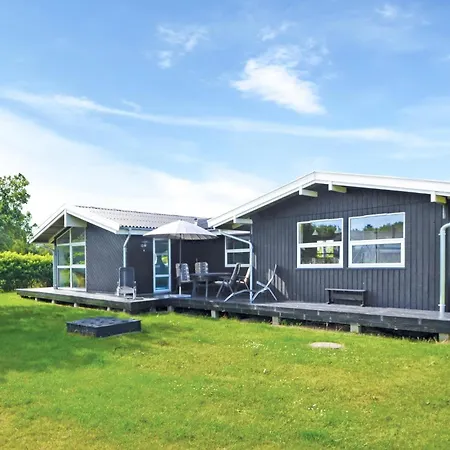 Holiday home In Glesborg With Kitchen *