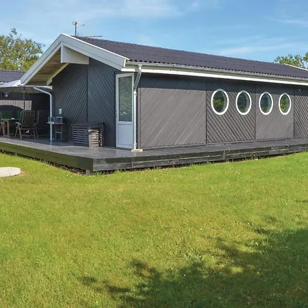 In Glesborg With Kitchen Bonnerup Strand